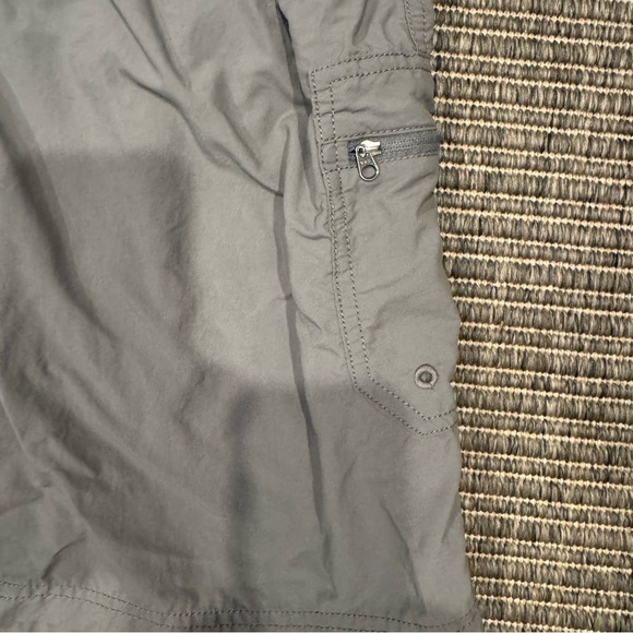 Columbia Gray Athletic Shorts - Picture 2 of 5